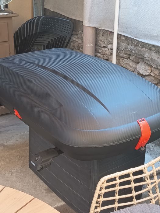 Продавам таванен багажник аеробика Thunder 370l