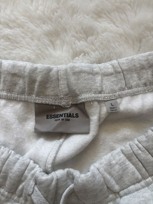 Essentials къси панталони SS20
