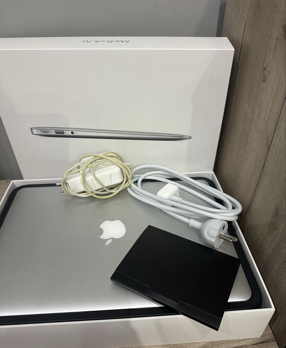 Mac Book Air 13-inch