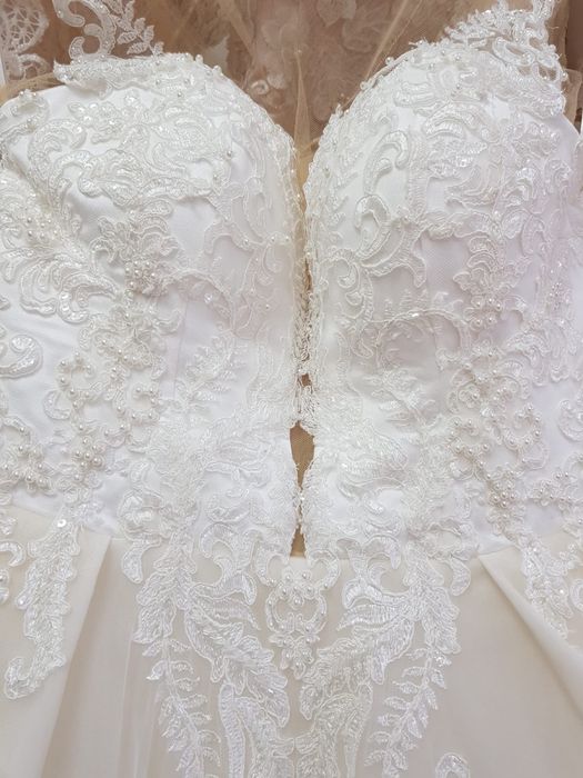 Rochie mireasa stil printesa, marime M