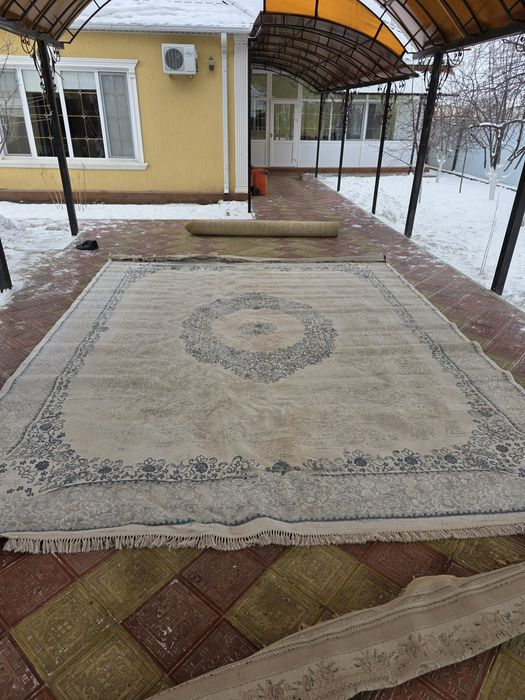 Әр түрлі б/у кілемдер /ковёр/