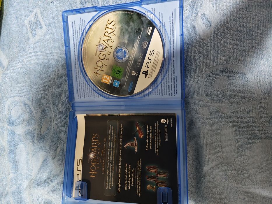 Продам Hogwarts Legacy - PS5