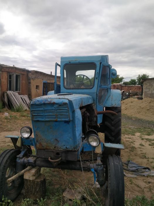 Продам трактор Т40
