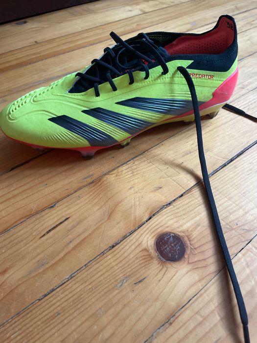 Adidas predator номер 42 номер.
