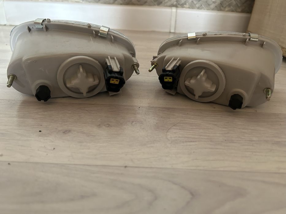 Продам туманки Daewoo Lanos