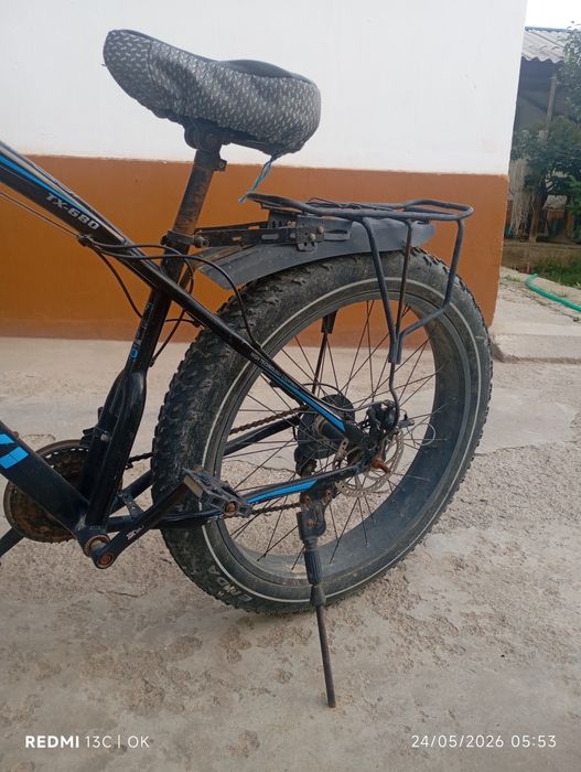 Velik shroki balonli
