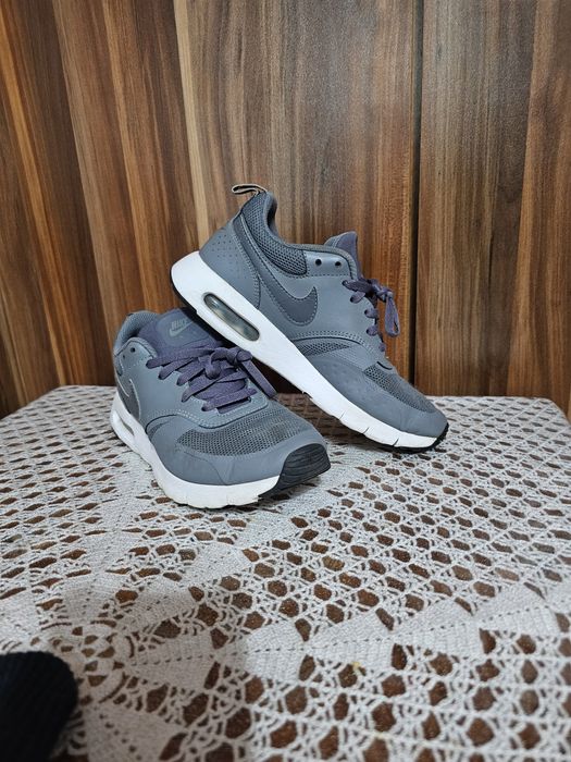 Детски, юношески оригинални маркови маратонки