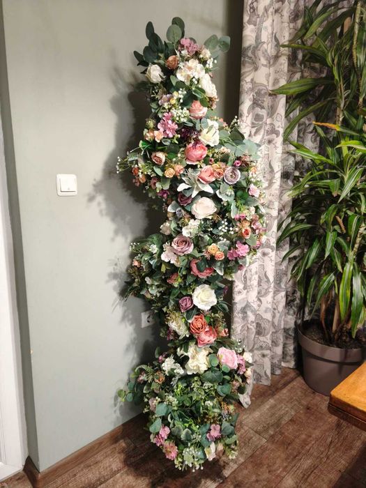 Голяма аранжировка изкуствени цветя