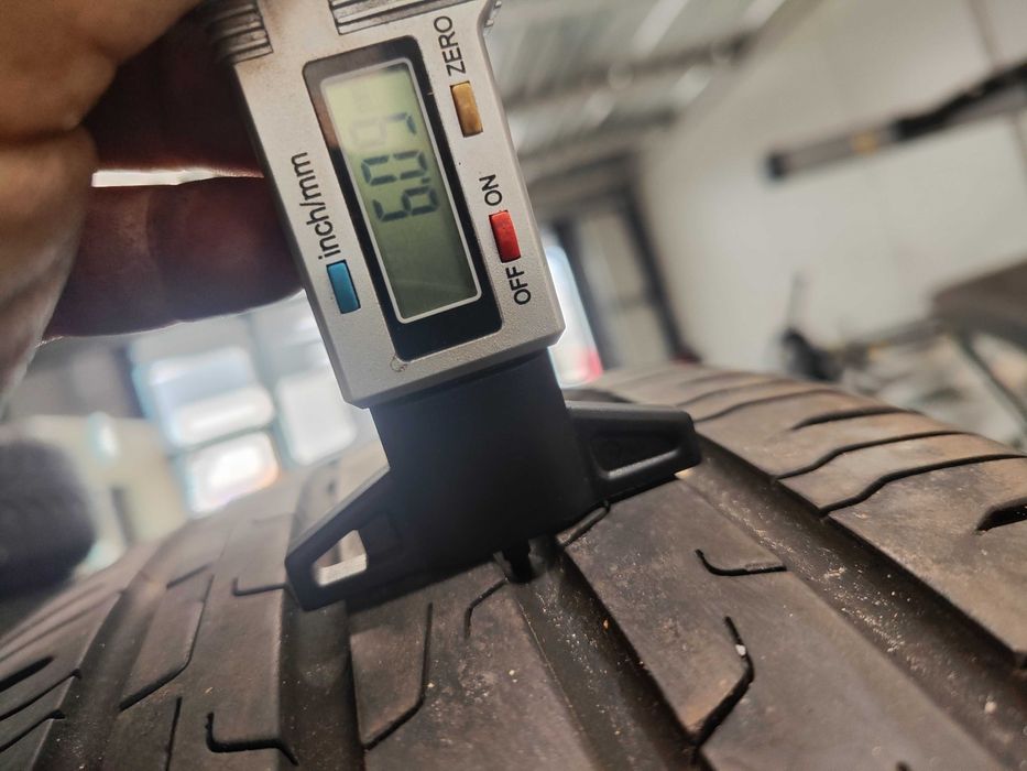 2бр.летни гуми 215/60/16 Continental