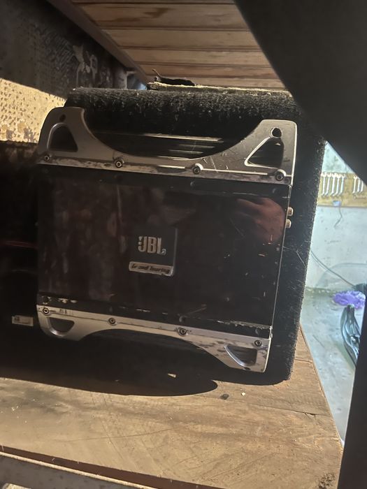 Короб и усилитель