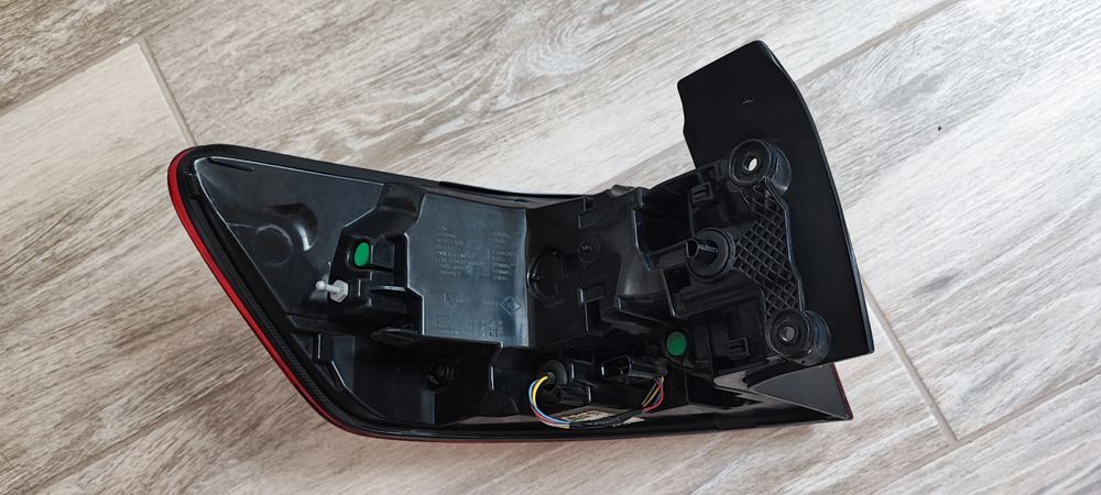 Stop renault talisman break