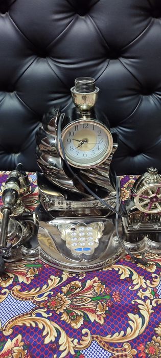 Телефон в стиле ретро продам