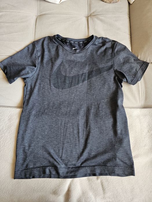 Тениски момче 11-12г Nike