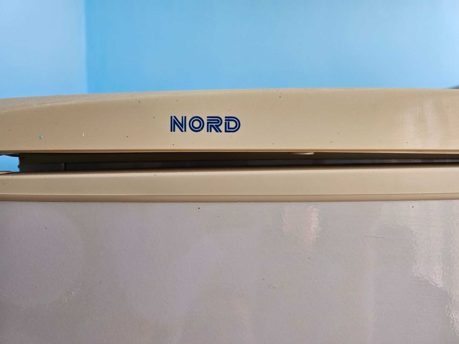 Продам на запчасти холодильник