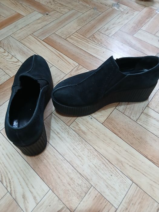 Продам туфли женские