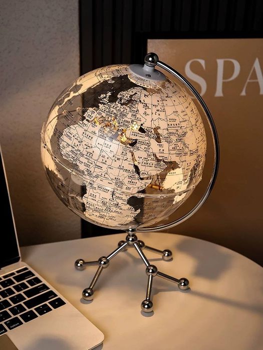 Винтажный прозрачный глобус‌‌ с кораблём с подсветкой