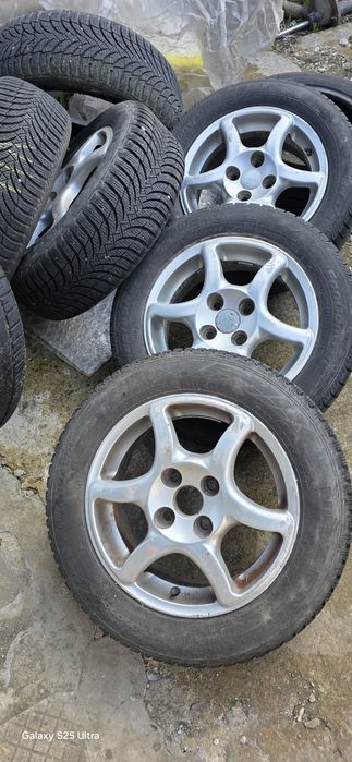 Оригйнални джанти за тойота ярис с гуми 4/100 междуболтово