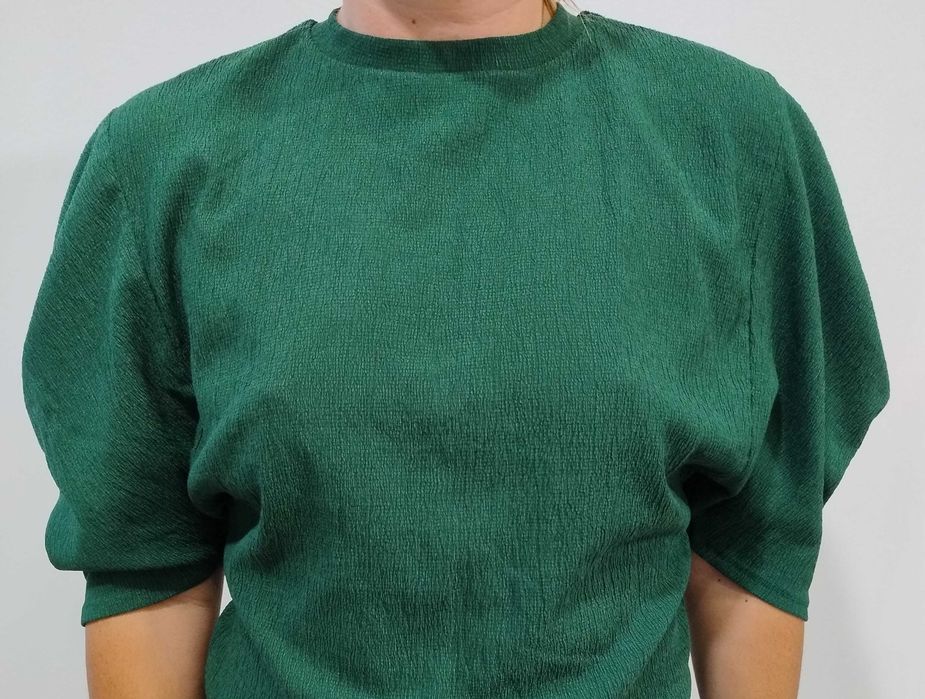 Дамска блуза ZARA L, Черна с пискюл L, ,Зелена Зара S и блуза Мохито М