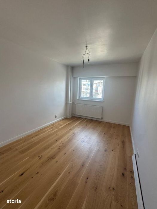 Apartament 3 camere, 76.50 mp, zona Centrala