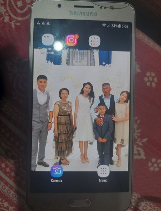 Samsung J5⁶ Продам в подарок шнур зарядка