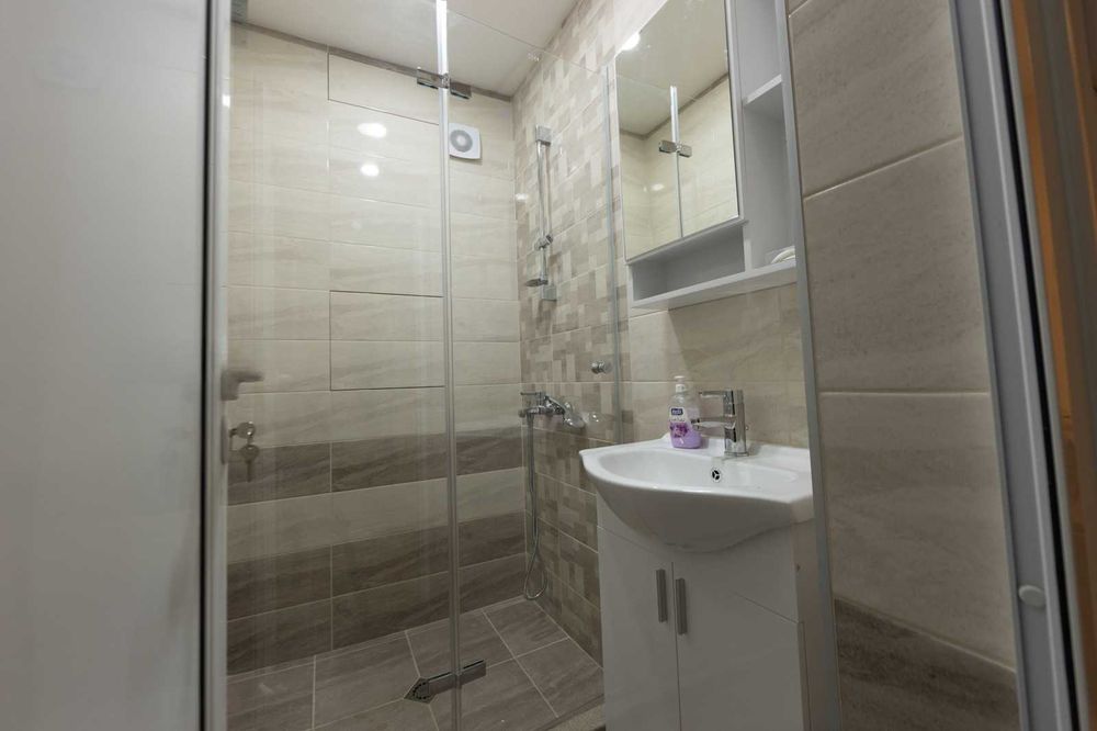 Дава се под наем Едностаен апартамент в София, Лозенец - 65 кв.м за 497.25 € - Снимка #8