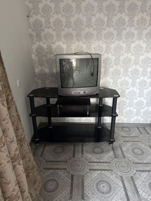 Продам подставку под телевизор