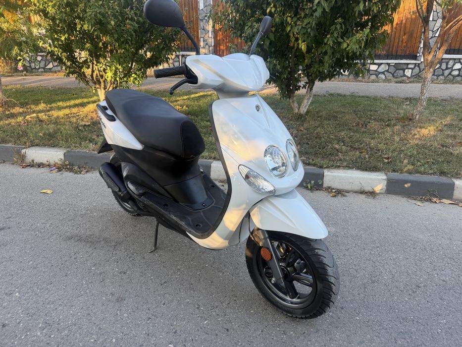 Scuter Yamaha Neos 49 Cm ( limitat 25 de km ) Fabricatie 2017 imp germ