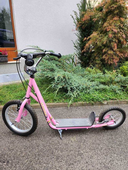 Тротинетка с надуваеми гуми