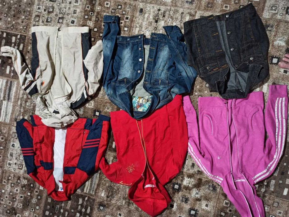 Продам детские куртки