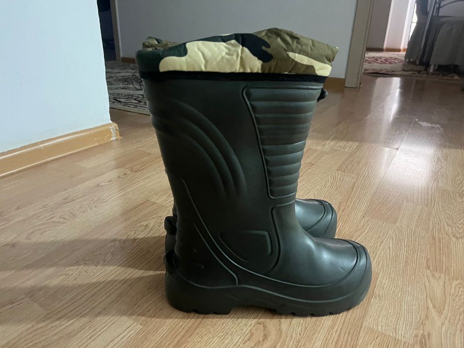 Сапоги ботинка мужские продам