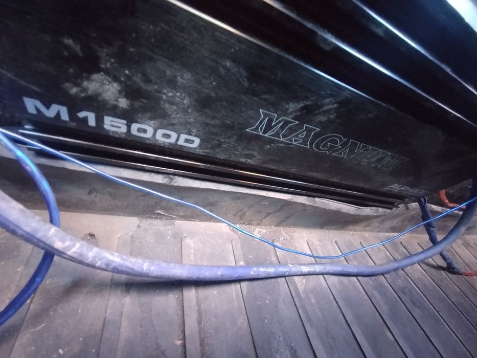 Продам саб Магнум играет достойно