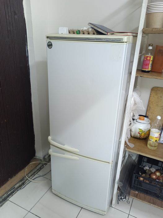 Холодильник, морозильник,