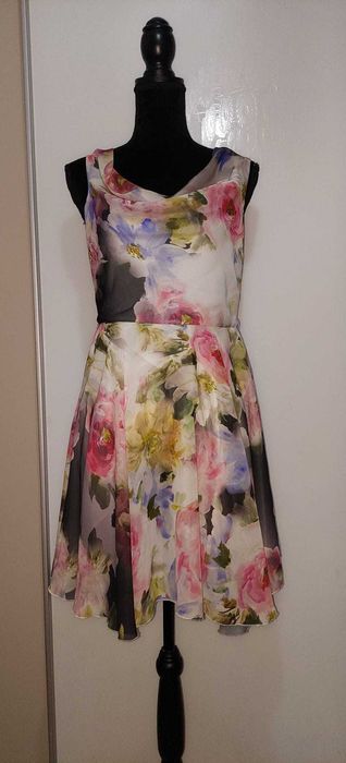 Rochie imprimeu floral La Donna in V, in clos