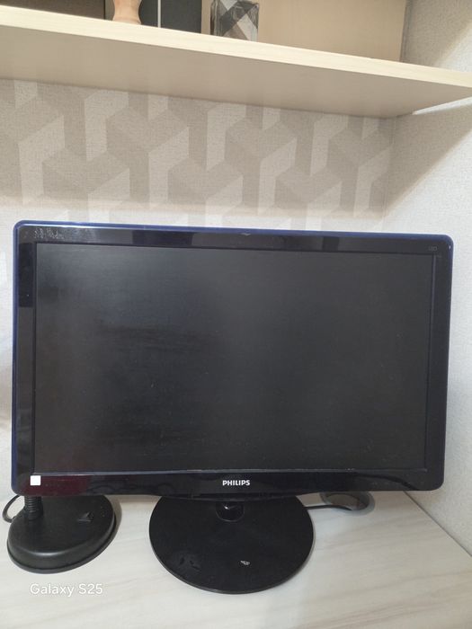 Монитор philips 19"