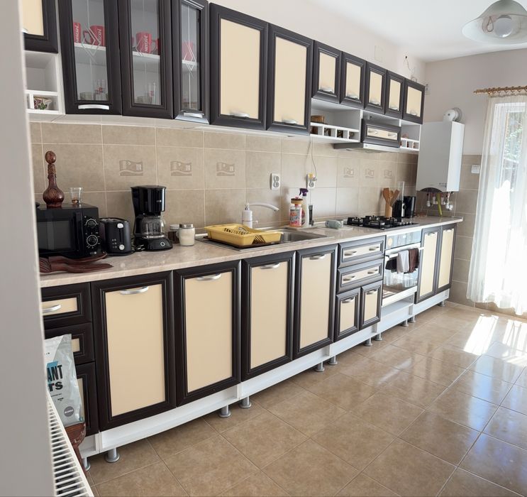 Vand casa + 1640 mp teren, la Turda
