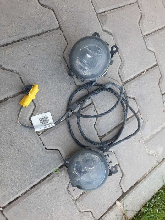 Proiectoare Renault Scenic 2, motor 1,5 diesel 78 kw