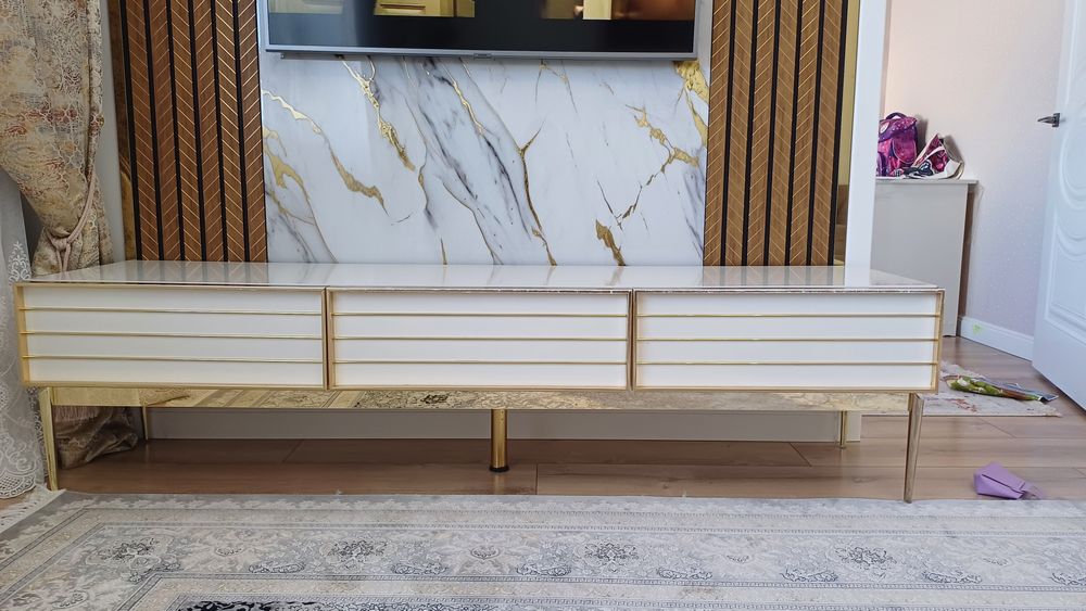 Продам тумбу под тв