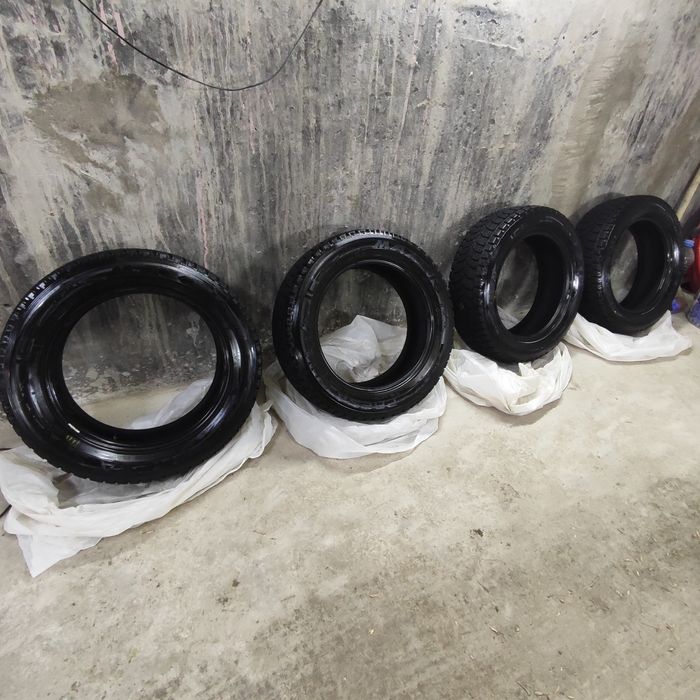 Maxxis 225/60/18 зимняя липучка