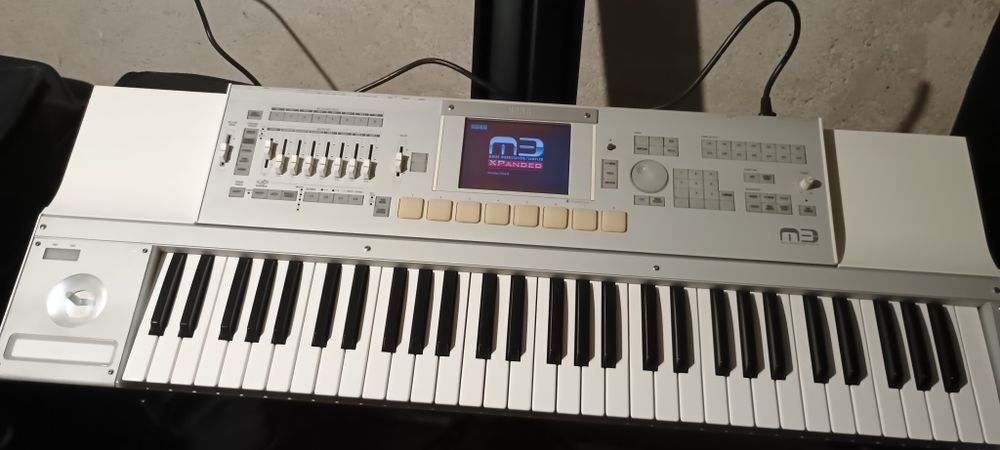 Корг м 3 korg m3 клавир синтезатор