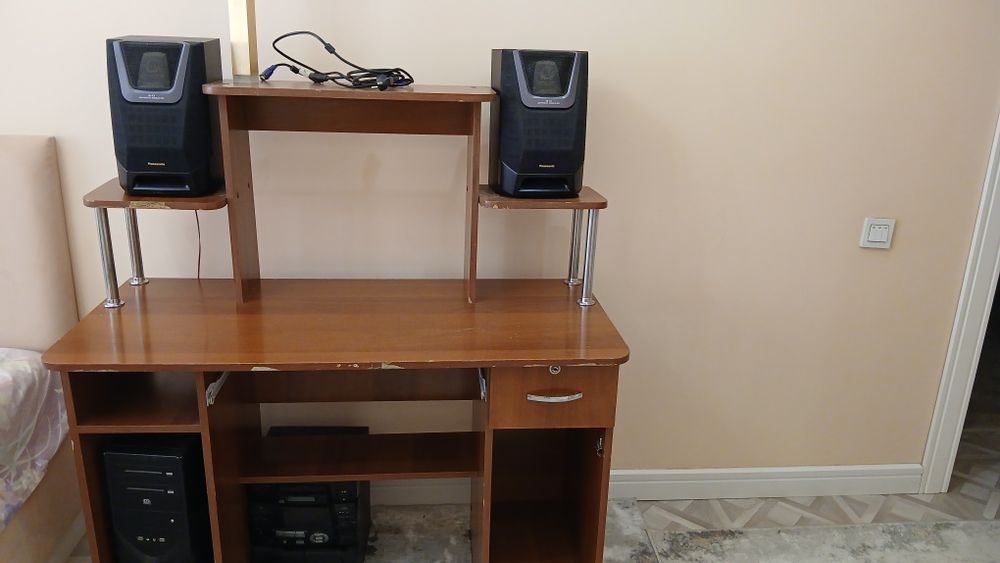 Kompyuter stoli mebeli sotiladi