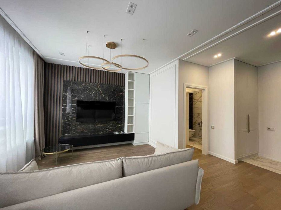 Сдам Хорошую 2-х комнатную Квартиру на Ойбеке, 4/9 P8