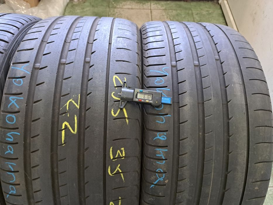 2 anvelope 295/35 R21 Yokohama dot 2022