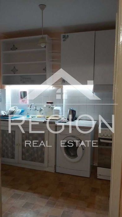 Дава се под наем Двустаен апартамент в Варна, Трошево - 56 кв.м за 229.5 € - Снимка #1