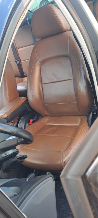 Vand interior piele complet seat ibiza j6 2012 break culoare coniac in condiții foarte bune