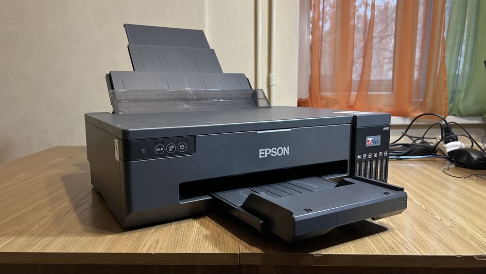 принтер epson l18050