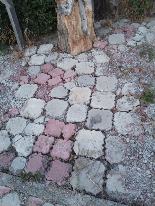Отдам бесплатно старую брусчатку