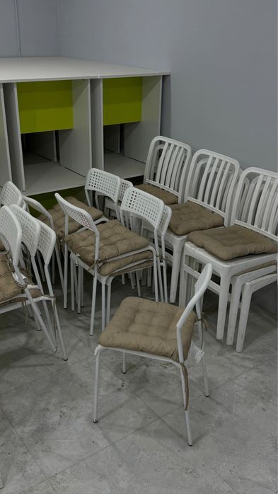 Комплект стол,стулья