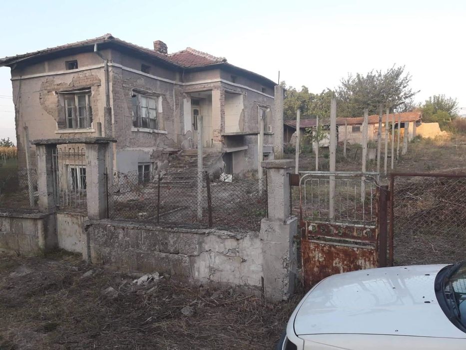 Продава се Къща в с. Загоре, Област Стара Загора - 200 кв.м за 153 €/кв.м - Снимка #1