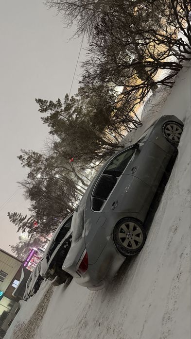 Продам бмв е60 525i