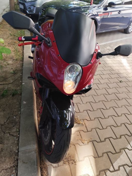 Vând  Hyosung GT 650 R sau schimb cu ATV sau Logan 1.5 model 2007